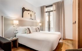 Aspasios Plaza Real Apartments